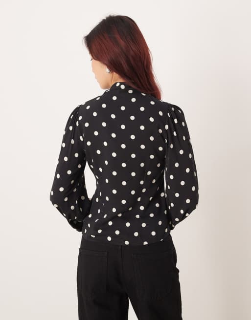 Nobody's Child tie neck detail blouse in navy spot, 3 of 4