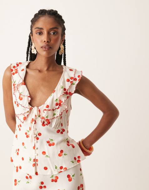 Nobody's Child Tommie ruffle detail top co-ord in white tomato print