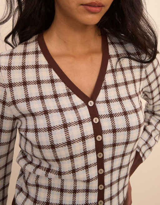 Nobody's Child V-neck jacquard check cardigan in white, 3 of 5