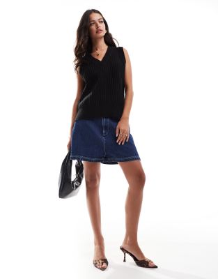 NOBODY'S CHILD V NECK KNIT VEST 
