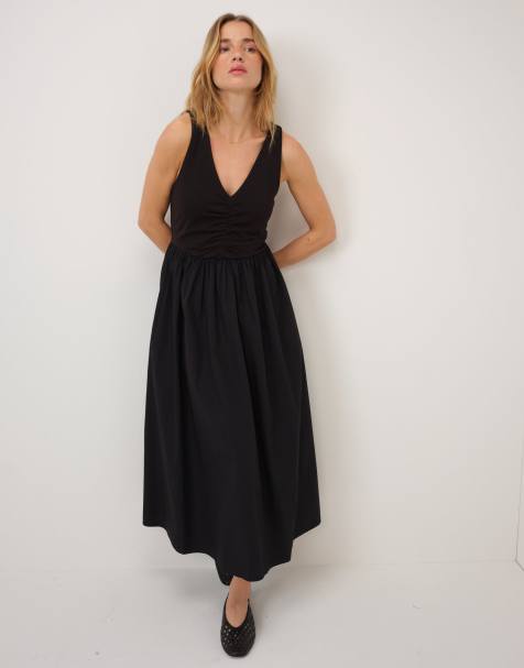 Nobody's Child V-neck kyra midi dress in black - view 1