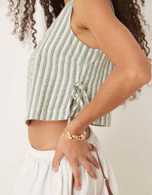 NOBODY'S CHILD VERITY TIE-SIDE LINEN LOOK TOP 