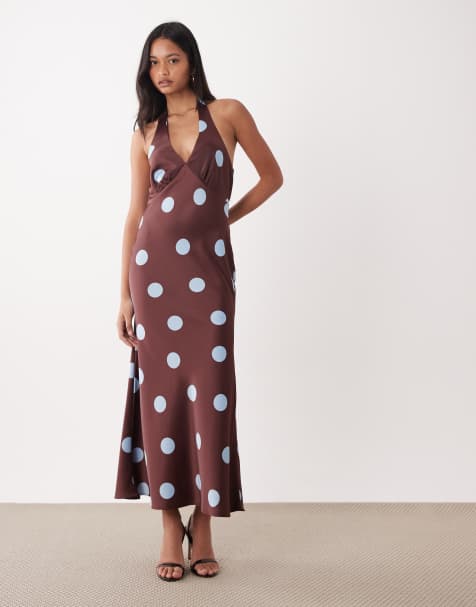 Nobody's Child - vestido maxi de satén para ocasiones con cuello halter en marrón con lunares - view 1