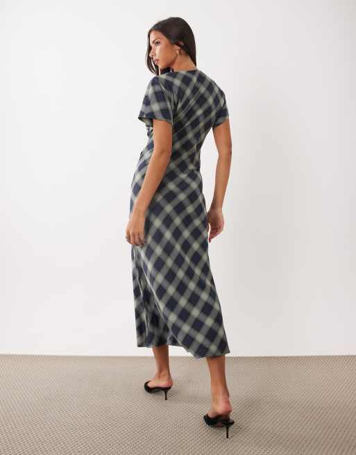 Nobody's Child - vestido midi drapeado de manga corta a cuadros azul, 4 de 4