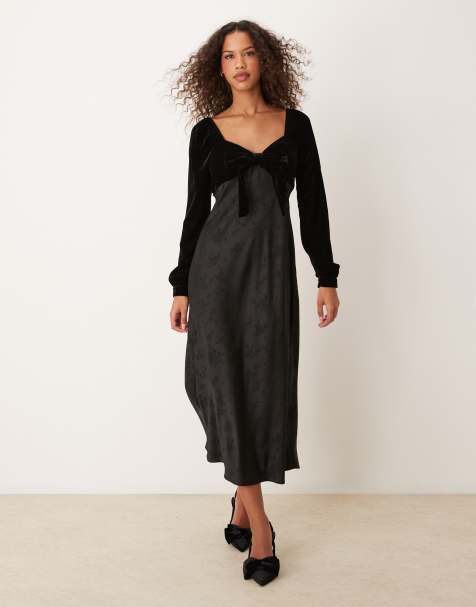 Nobody's Child - Vicky - Robe mi-longue en dentelle - Noir - view 1