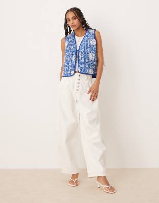 Nobody's Child Western Quilted Vest In Blue