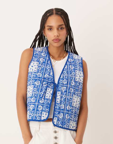 Nobody's Child – Western-Steppweste in Blau mit Bandana-Print - view 1