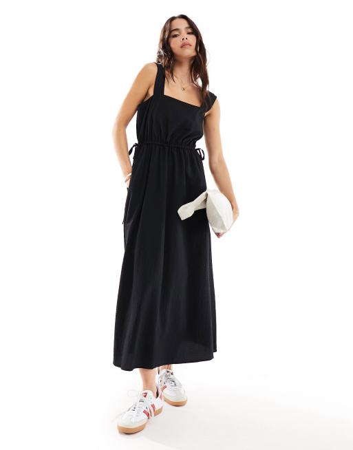 Nobody's Child Zainub tie waist midi dress in black