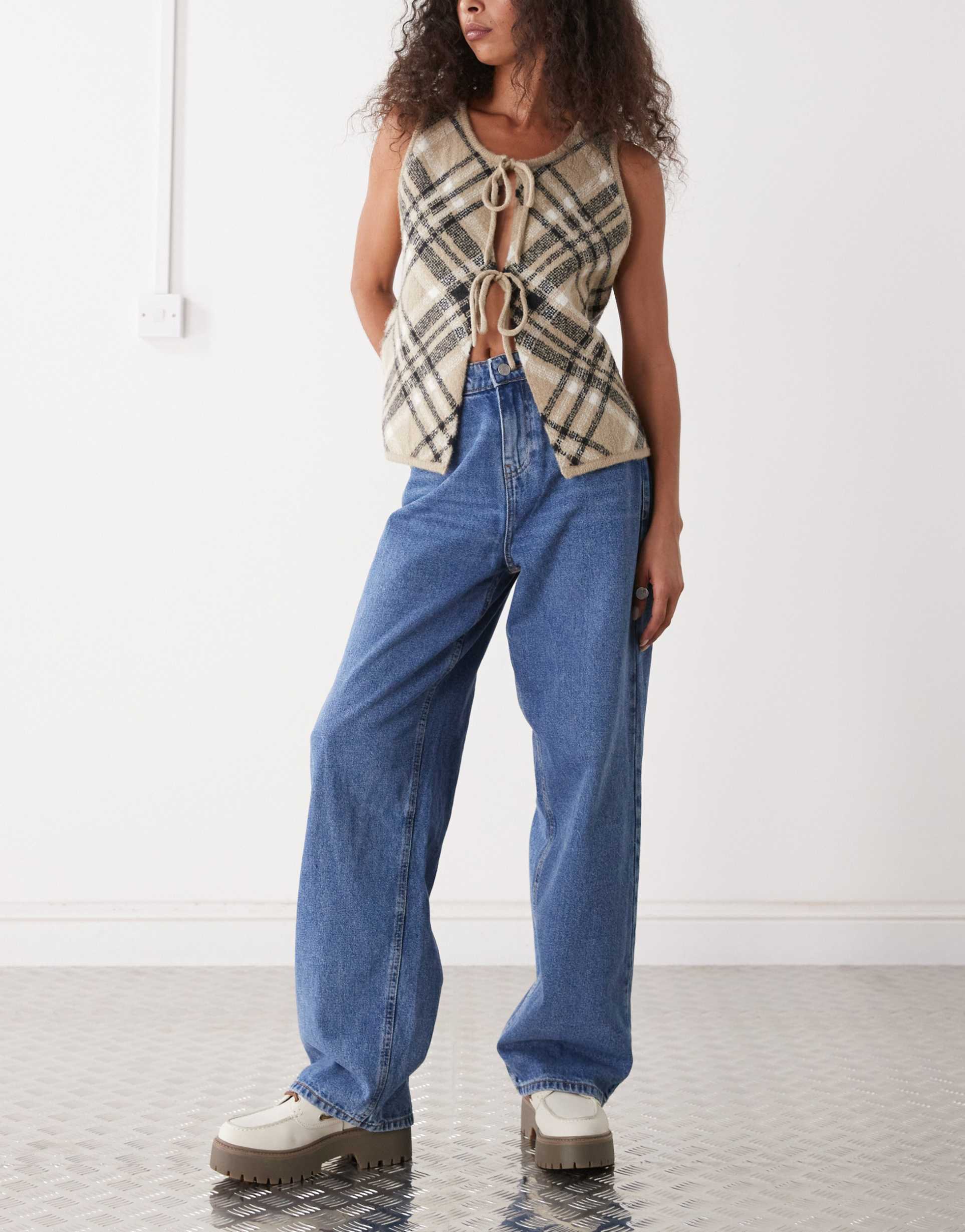 noisy may alexa mid rise straight leg jeans in mid blue denim