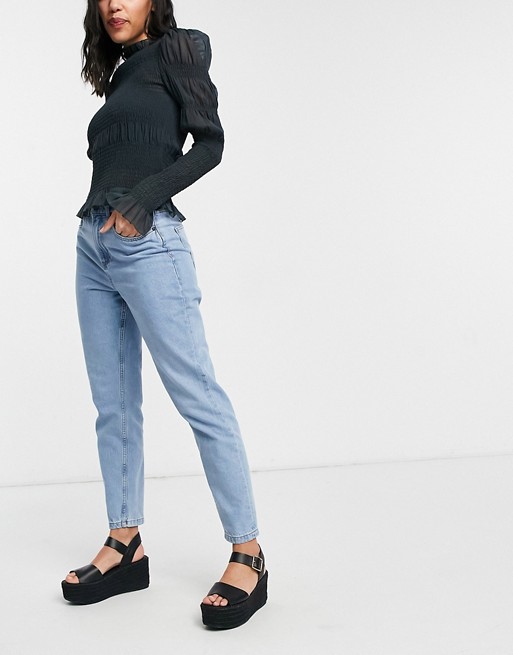 Noisy May Mom jeans in light blue wash