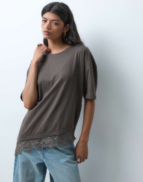 Noisy May asym lace hem t-shirt in chocolate