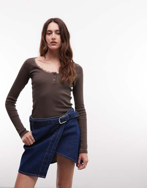 Noisy May asymmetrisk denimminikjol med slits och skärp i mörkblått, 3 av 5