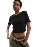 [Noisy May] Noisy May baby lock crop top in black S Black