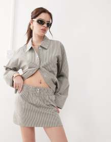 Reclaimed Vintage cotton oversized t-shirt with vintage fruit print in ecru 