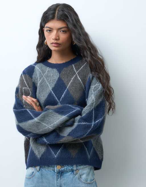 Noisy May boxy crew neck knit sweater in navy argyle, 3 of 4