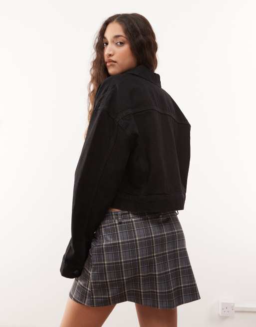 Noisy May boxy cropped denim jacket in black, 3 of 4