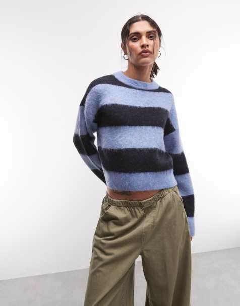 Noisy May Boxy-Pullover mit Rundhalsausschnitt und gebürstetem Strick in blauem Streifenmuster - view 1
