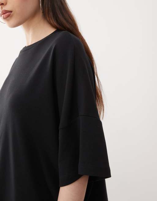 Noisy May boxy t-shirt dress in black