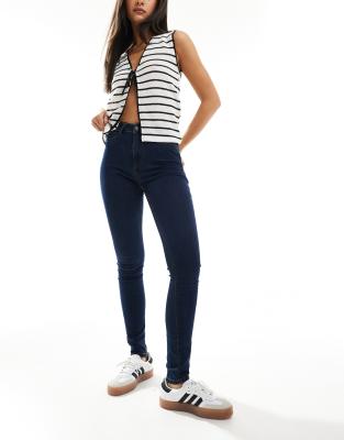 Noisy May - Callie - Enge Jeans in indigoblauer Waschung mit hoher Taille-Marineblau