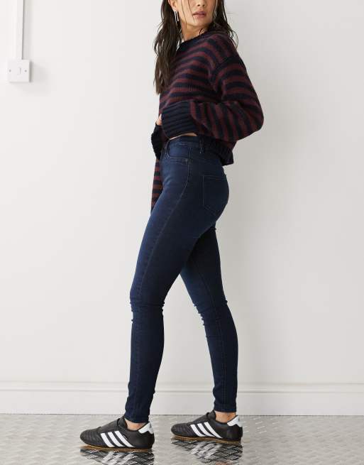 Noisy May – Callie – Jeans in Dunkelblau mit engem Schnitt und hohem Bund, 3 von 5
