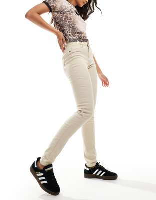 Noisy May - Callie - Jeans in Ecru mit engem Schnitt und hohem Bund-Neutral