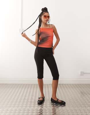 Noisy May Capri Pants In Black