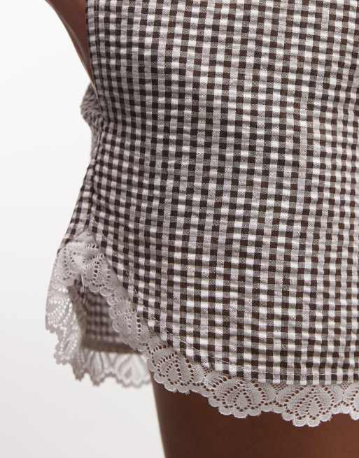 Noisy May - Chokoladebrune shorts i bølgecrepe med gingham-tern og blondekant - Del af sæt, 5 af 5