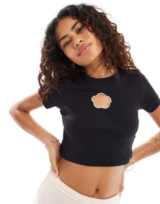 Noisy May Noisy May cropped baby tee with flower cut out in black