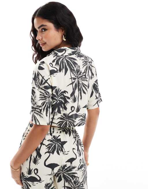Noisy May cropped boxy resort shirt co-ord with palm print in cream, 4 of 4