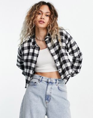 Noisy May cropped shirt in black & white check