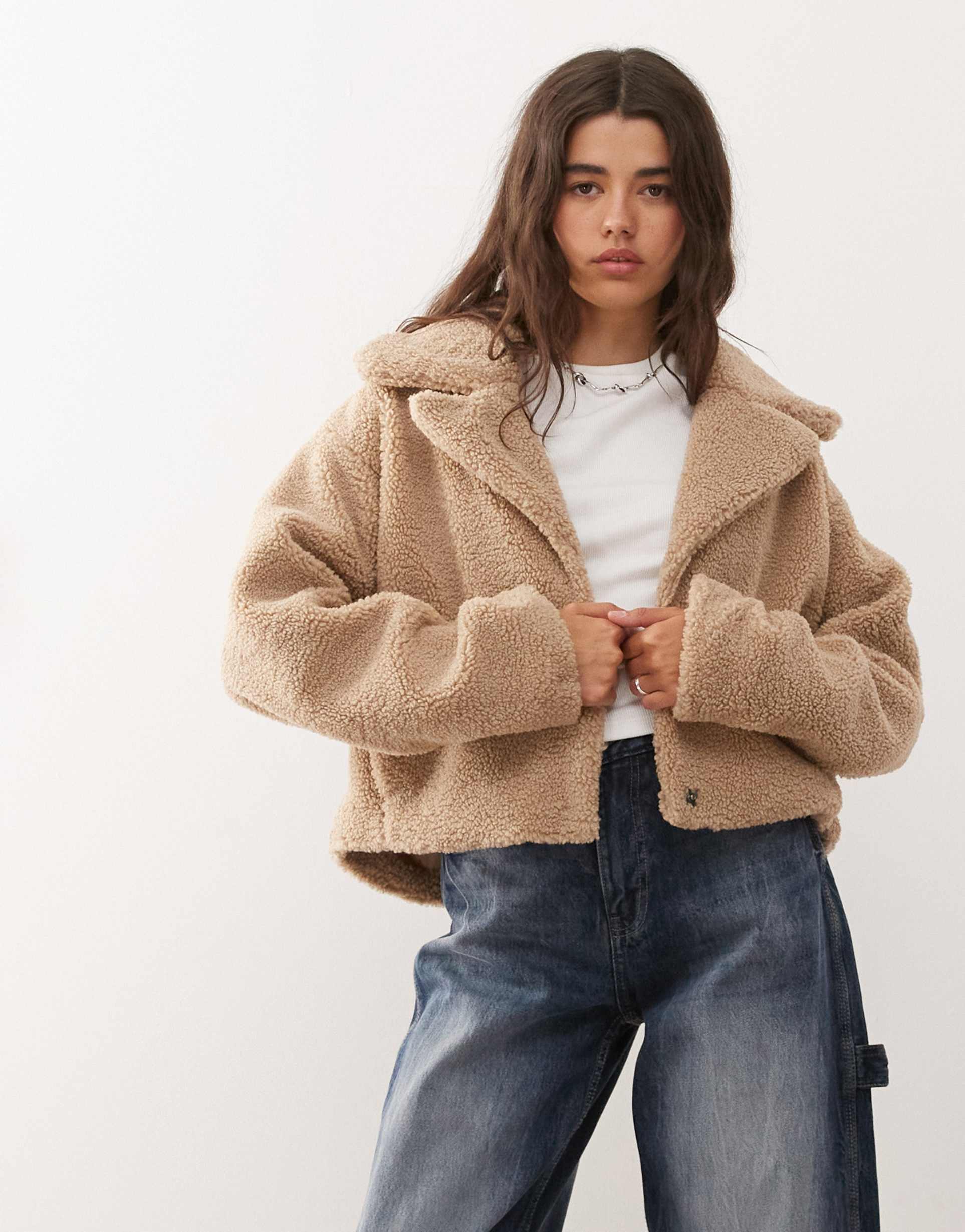 noisy may cropped teddy jacket in beige