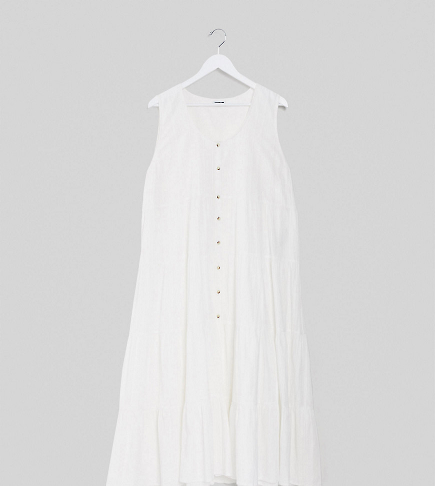 Noisy May - Curve - Aangerimpelde midi-jurk met knopen in wit
