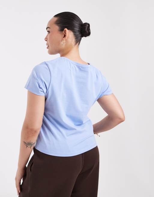 Noisy May Curve baby tee med dramatisk print i lyseblå, 4 af 4