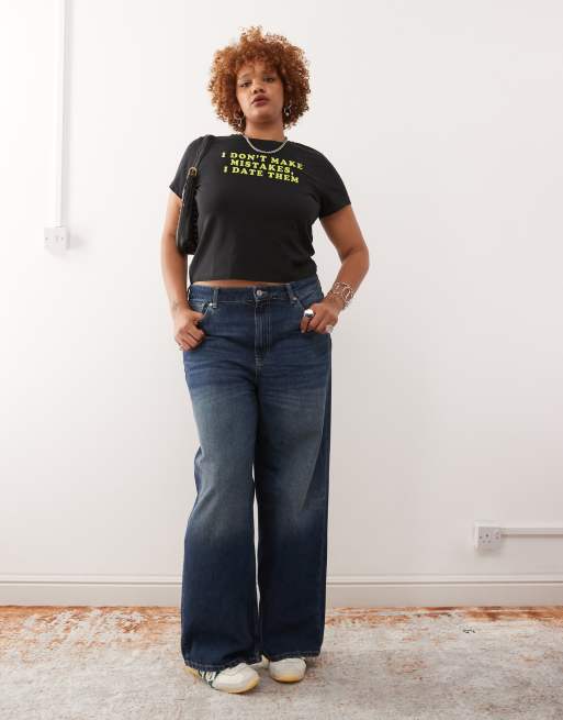Noisy May Curve - Baby tee met 'mistakes' print in zwart, 3 van 4