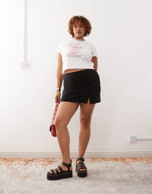 Noisy May Curve Baby Tee With Cat Graphic In White