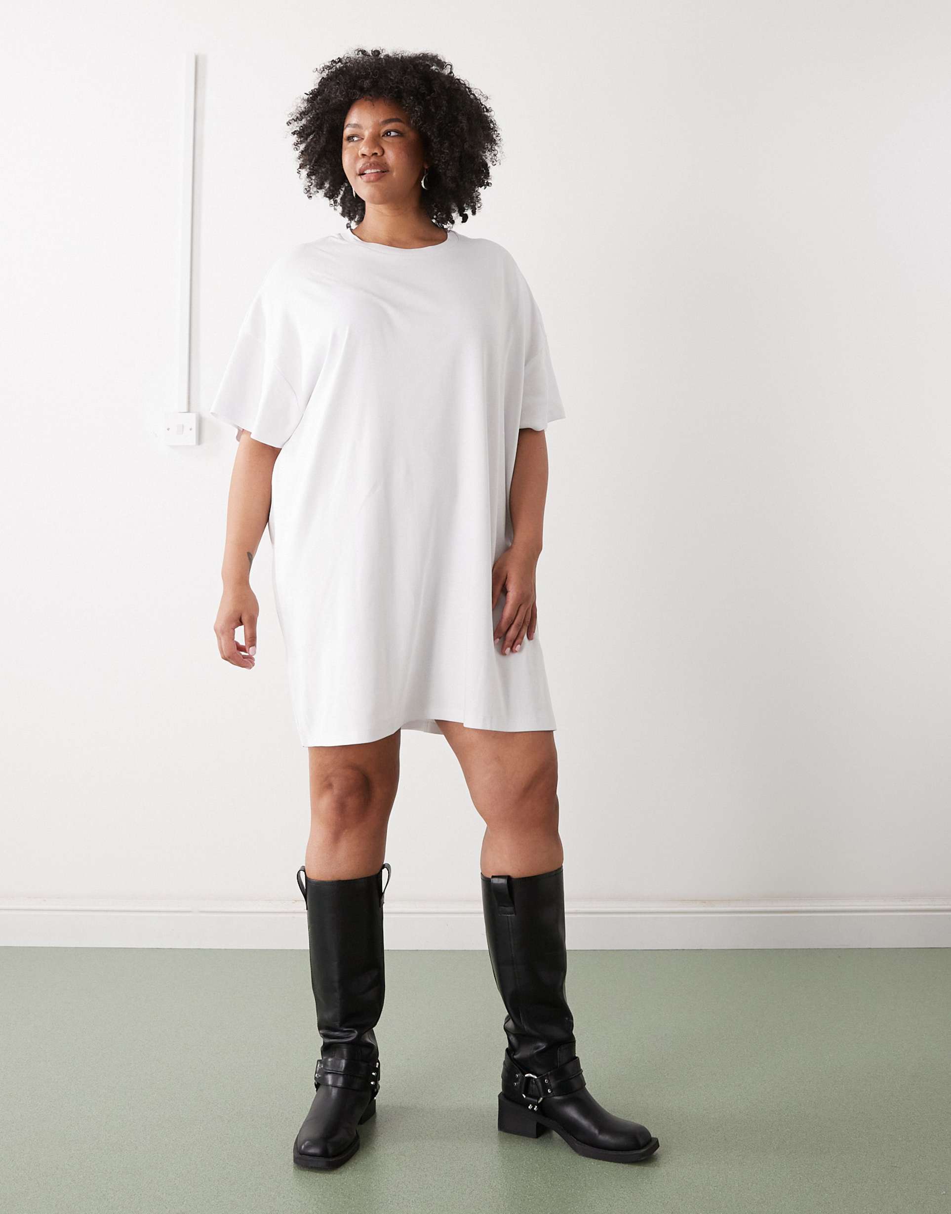 noisy may curve boxy t-shirt dress in white