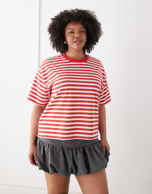 Noisy May Curve Boxy Tee In Red