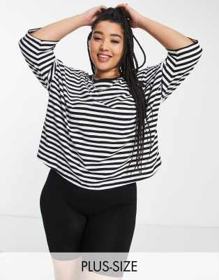 Noisy May Curve cropped t-shirt in black & white stripe