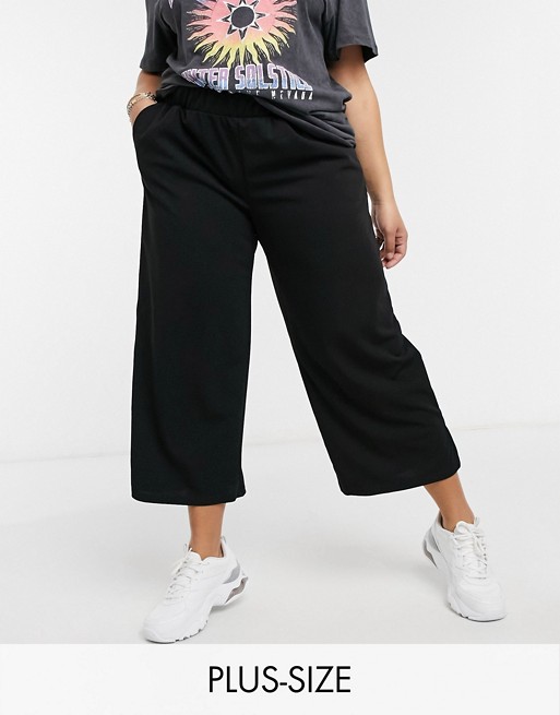 Noisy May Curve culottes in black