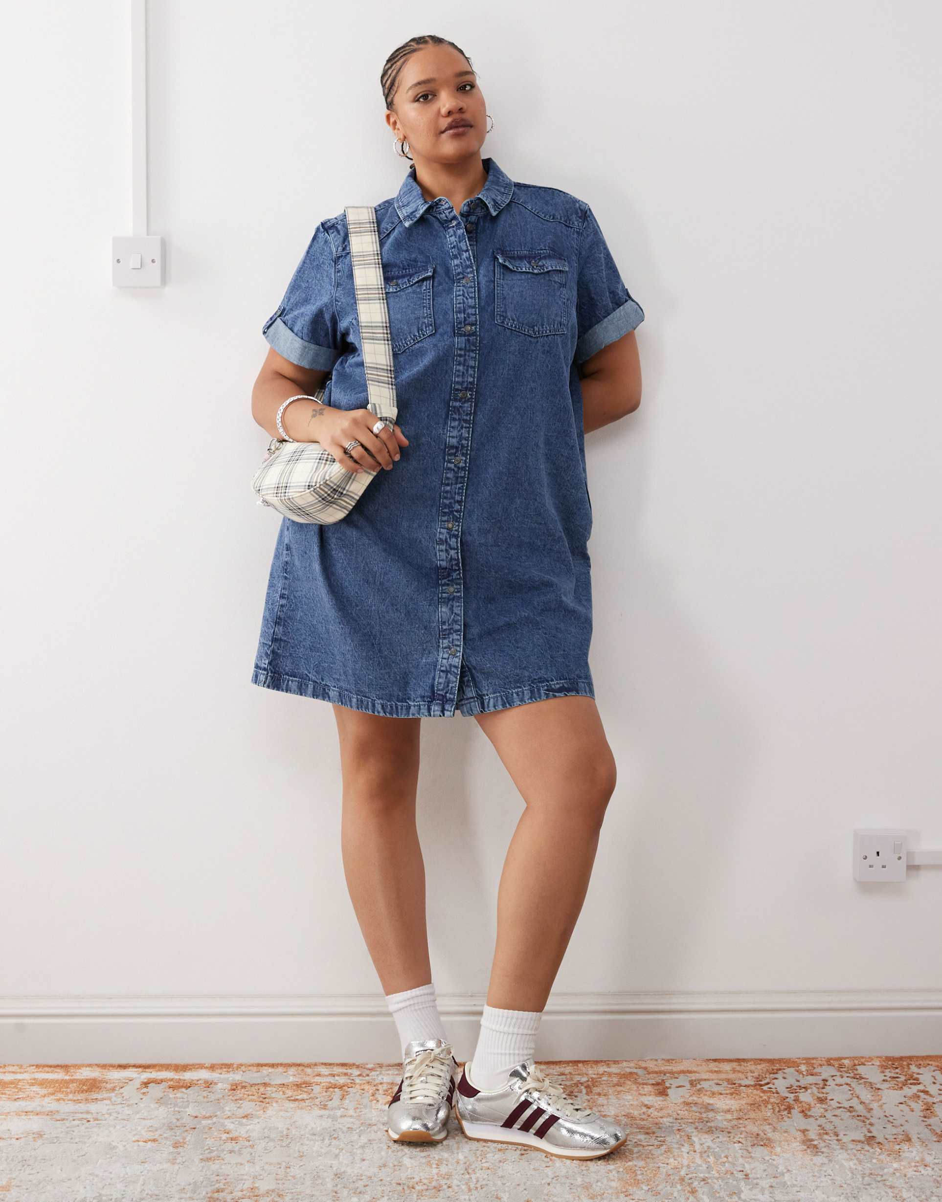 noisy may curve denim dress in mid wash blue