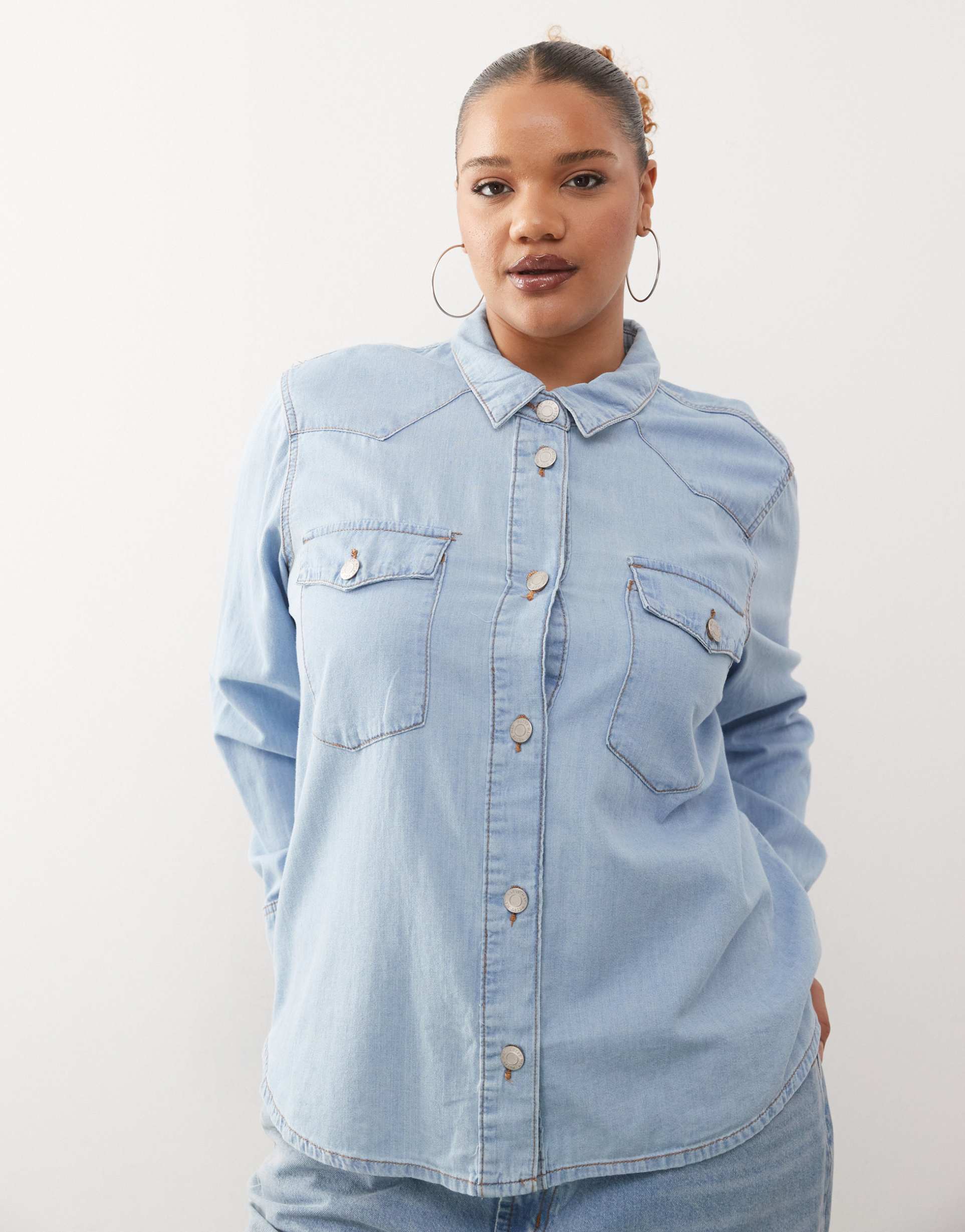 noisy may curve denim shirt in light wash blue