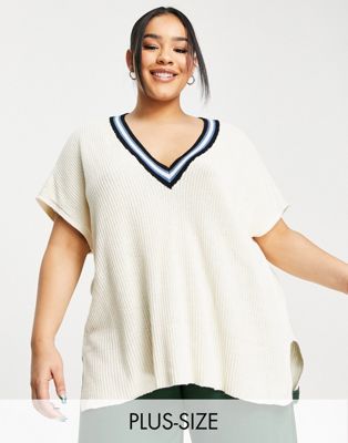 Noisy May Curve exclusive v neck knitted vest in cream