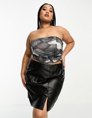 Noisy May Curve Faux Leather Mini Skirt With Slit In Black