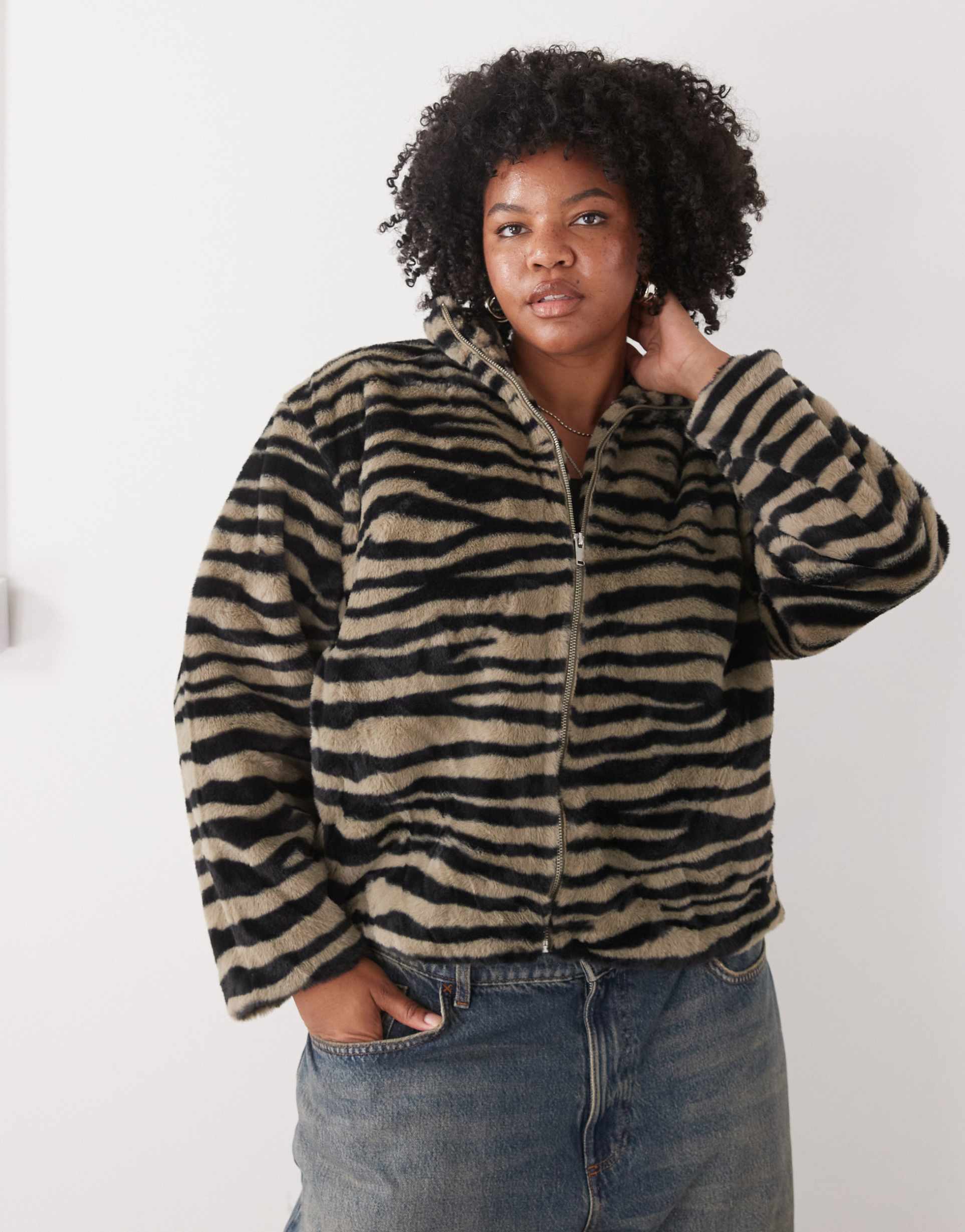 noisy may curve funnel neck faux fur jacket in gray zebra