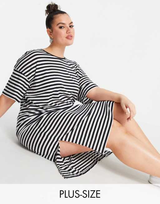 Noisy May Curve – Gestreiftes T-Shirt-Kleid in Midi-Länge in Schwarz und Weiß