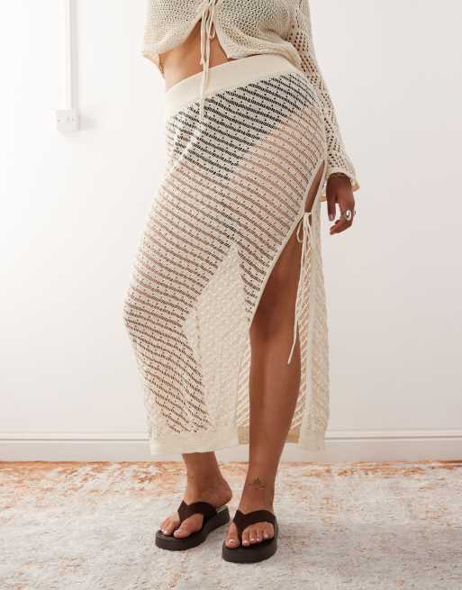 Noisy May Curve - Gonna lunga beige all'uncinetto con dettagli allacciati in coordinato, 2 di 5