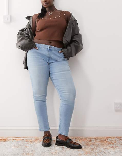 Noisy May Curve – Jen – Jeans in hellblauer Waschung mit Push-up-Effekt - view 1