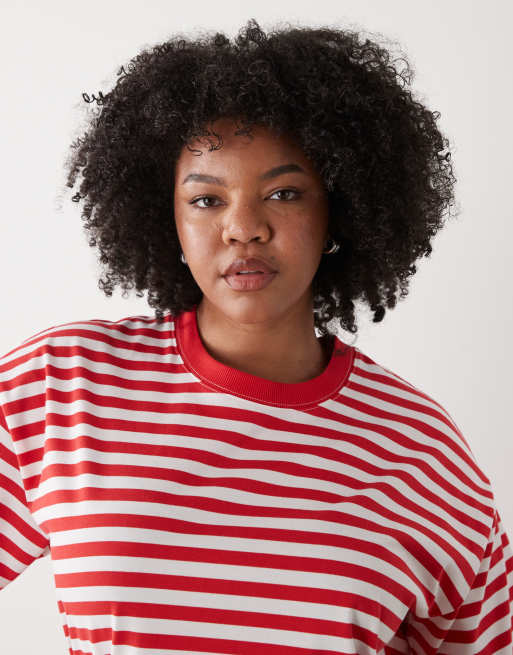 Noisy May Curve – Kastiges T-Shirt mit roten Streifen, 4 von 4