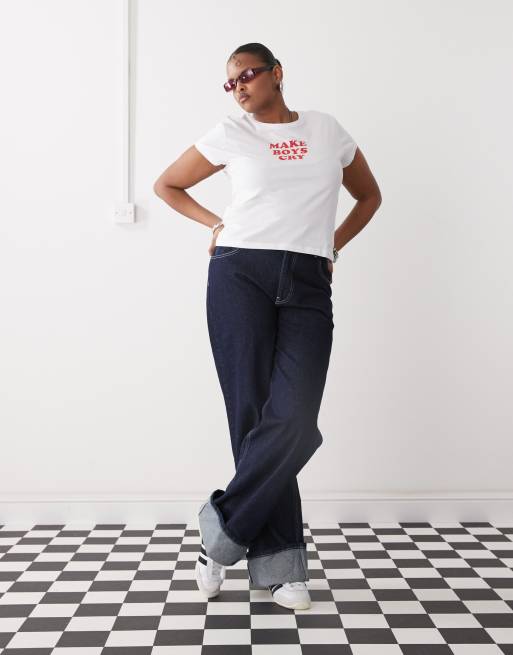 Noisy May Curve – Knapp geschnittenes T-Shirt in Weiß mit „Boys“-Print, 2 von 4