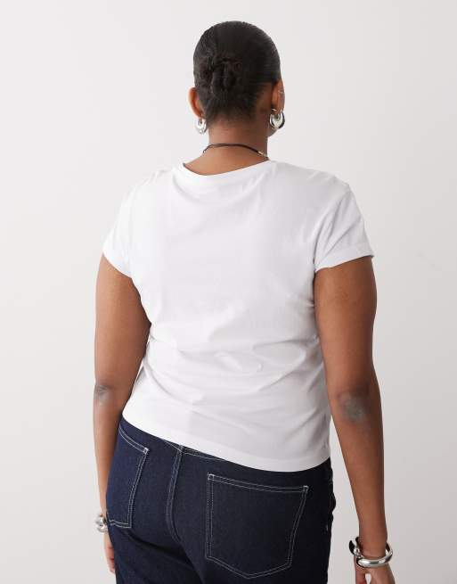 Noisy May Curve – Knapp geschnittenes T-Shirt in Weiß mit „Boys“-Print, 4 von 4